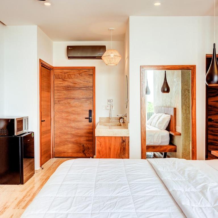 Chic Condotel with Roof Pool 10-Min Walk to Beach - Appartement 2 Chambres - 11
