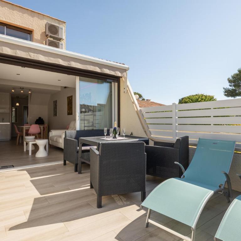 Villa Néréides Héliovillage, village naturiste, 45m2,chambre en rez de chaussée avec dressing - One-Bedroom Villa - 1