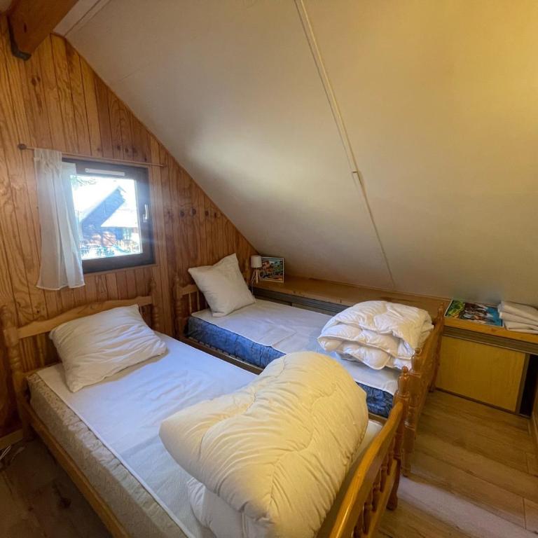 Grand chalet à Barcelonnette, j'usqu'à 8 personnes - Three-Bedroom Chalet - 11