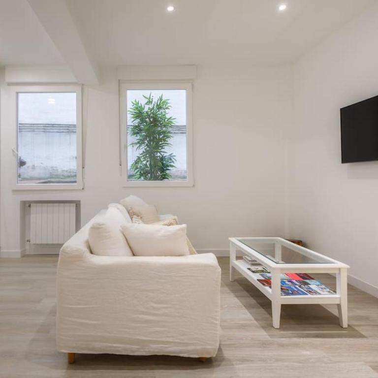 Heart of City Centre & Museum by Next Stop Bilbao - Two-Bedroom Apartment - 17