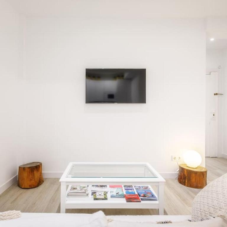 Heart of City Centre & Museum by Next Stop Bilbao - Two-Bedroom Apartment - 19