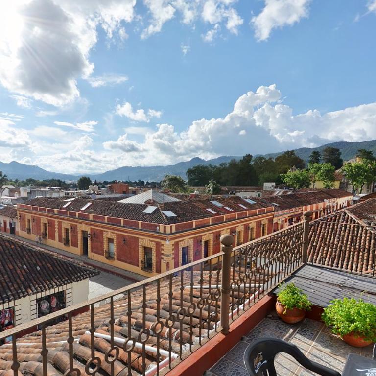 Terraza Suites - Adults Only - King Suite with Kitchen - 50