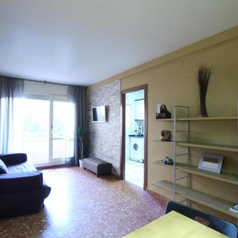 GOOD APARTMENTS gran via 3 bedrooms - Three-Bedroom Apartment with View - 3
