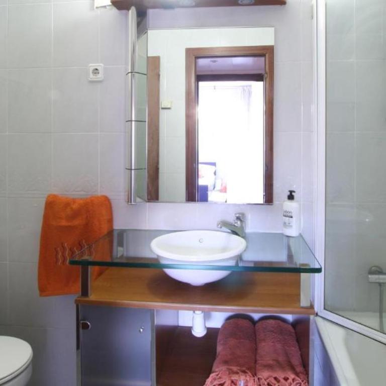 GOOD APARTMENTS gran via 3 bedrooms - Three-Bedroom Apartment with View - 7