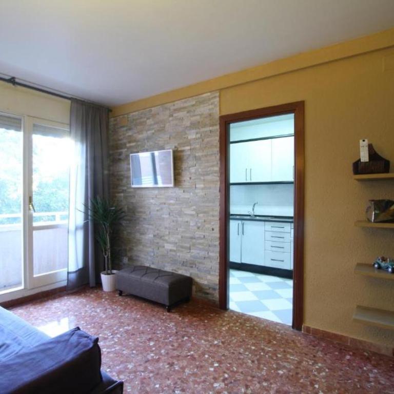 GOOD APARTMENTS gran via 3 bedrooms - Three-Bedroom Apartment with View - 11