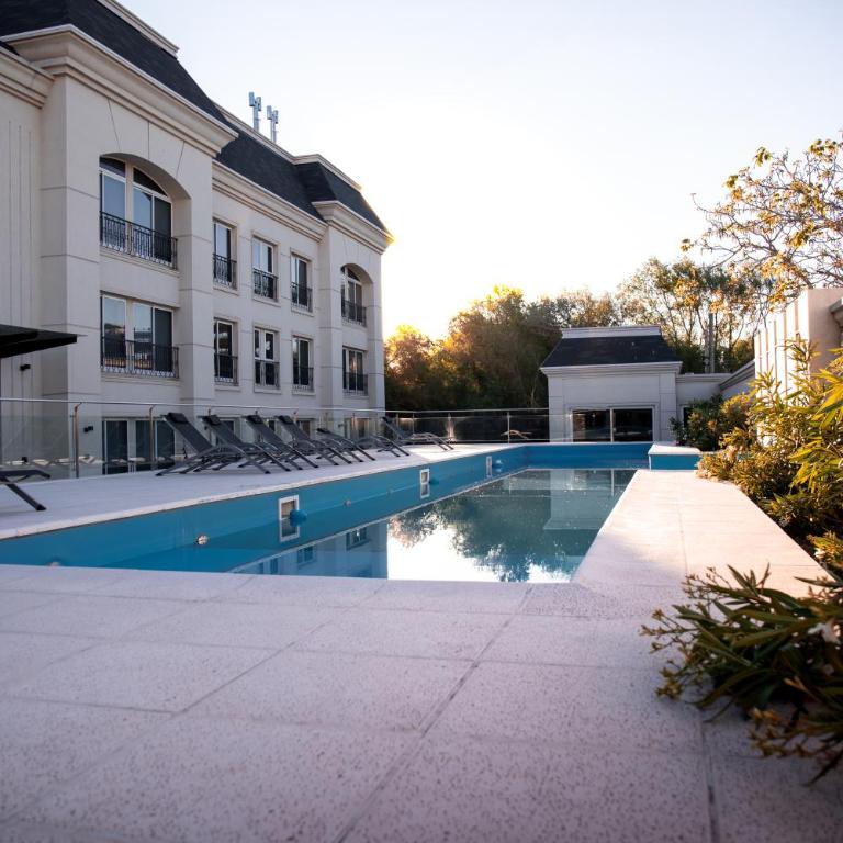 Apart France - Con Gim, Piscina y estacionamiento - Matrimonial - Apartamento de 1 dormitorio - 2