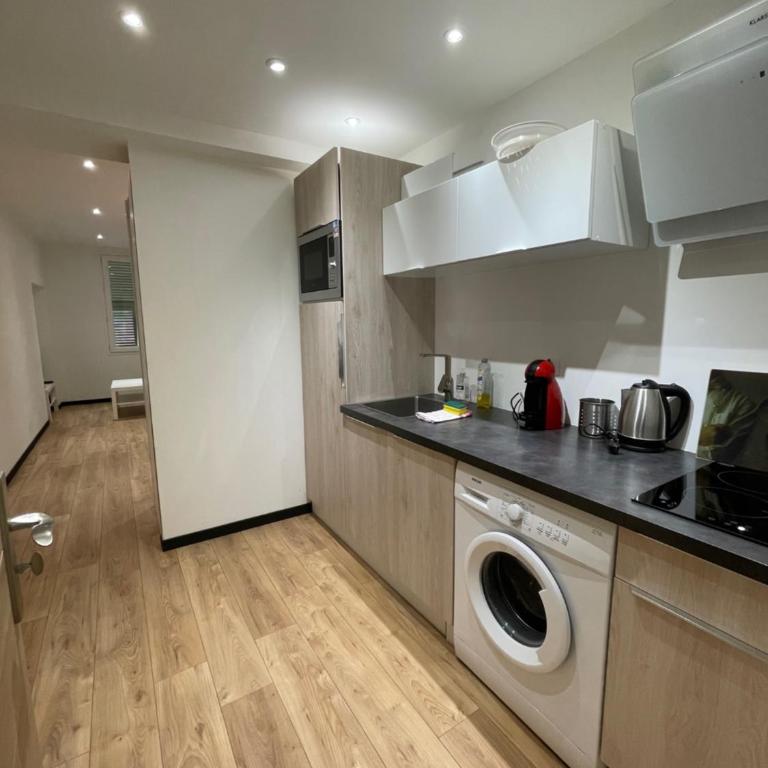 "Au Cœur du Vieux Nice Place Rossetti et de sa fabuleuse Promenade des Anglais" - Appartement 1 Chambre - 12