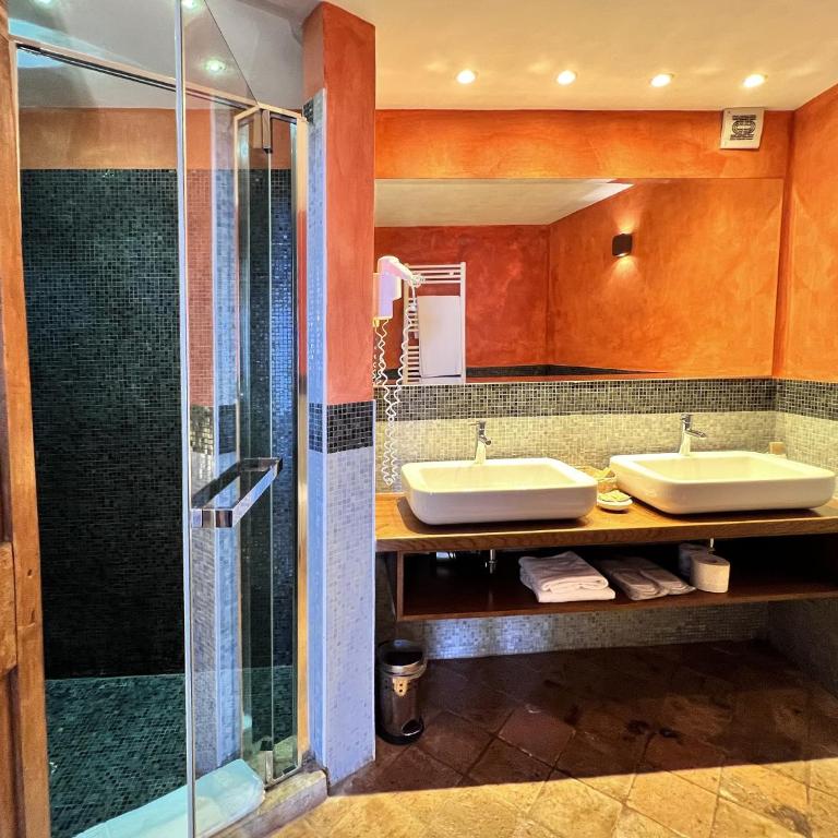 Aeneas' Landing Resort - Superior Double Room - 5