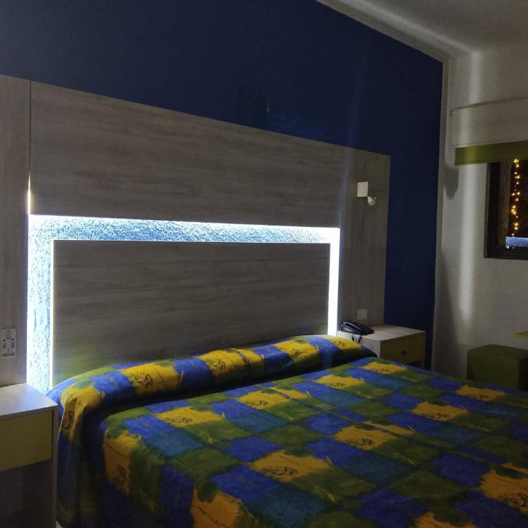 Hotel Gilbert - Suite con bañera de hidromasaje - 1