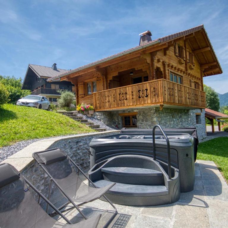 Chalet moderne avec jacuzzi, animaux admis, Morillon - Chalet 3 Chambres - 1