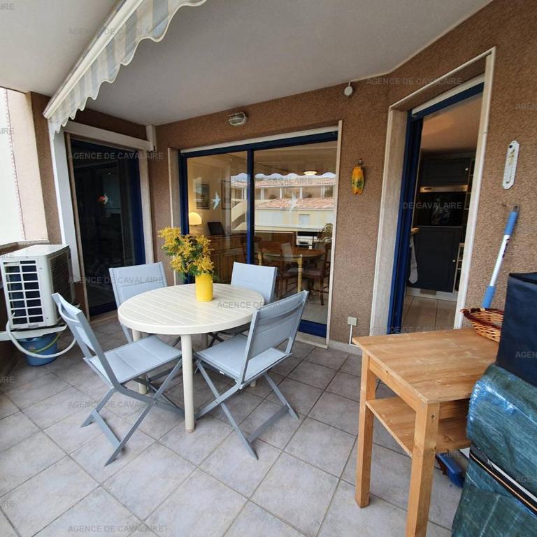 T2 climatisé au cœur de Cavalaire, avec terrasse, garage, proche des plages et commerces - FR-1-100-277 - Appartamento - 11