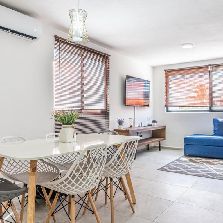 Pako Stays - Luxurious & Spacious 2 Bedroom Apartments Close to the Beach, Free Wi-Fi, Ideal Location in Downtown Cancun Centro - Two-Bedroom Apartment - 8