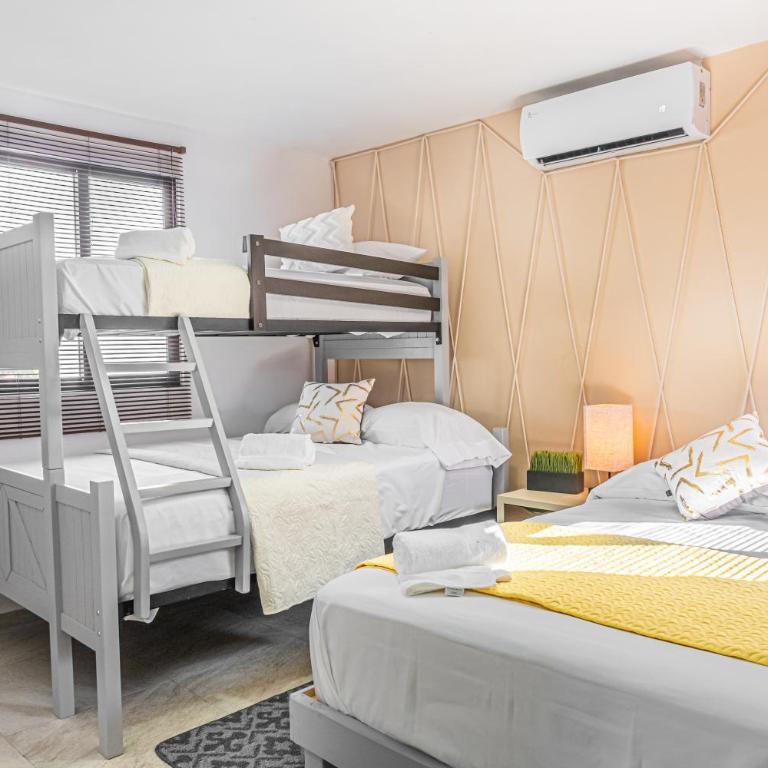 Pako Stays - Luxurious & Spacious 2 Bedroom Apartments Close to the Beach, Free Wi-Fi, Ideal Location in Downtown Cancun Centro - Two-Bedroom Apartment - 15