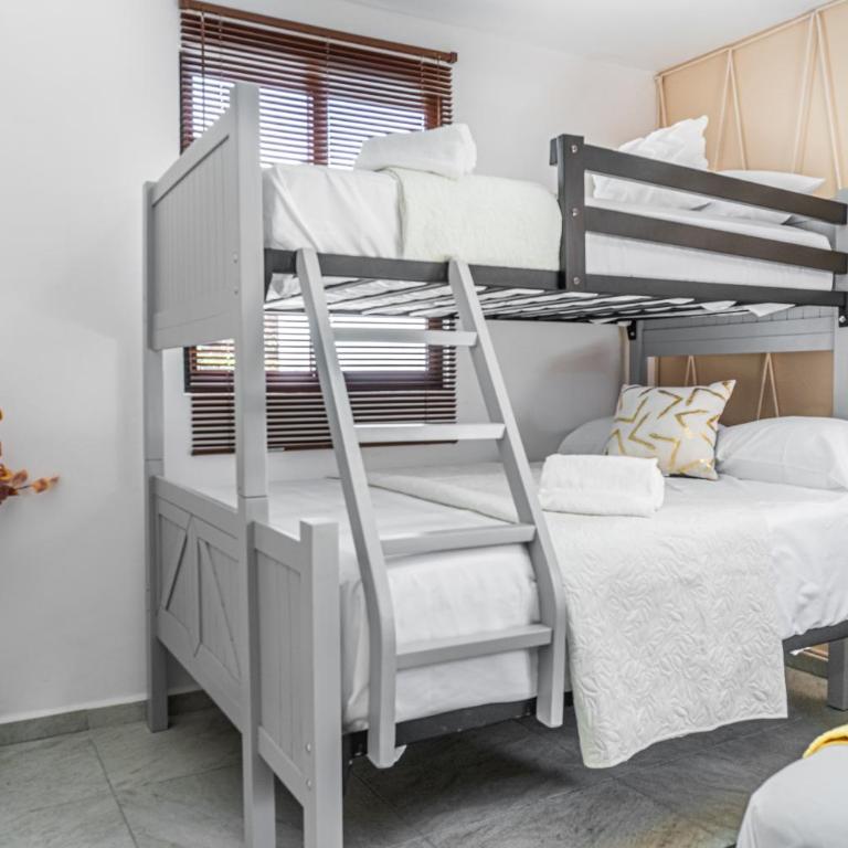 Pako Stays - Luxurious & Spacious 2 Bedroom Apartments Close to the Beach, Free Wi-Fi, Ideal Location in Downtown Cancun Centro - Two-Bedroom Apartment - 23