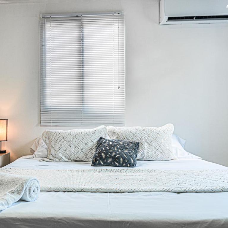 Pako Stays - Luxurious & Spacious 2 Bedroom Apartments Close to the Beach, Free Wi-Fi, Ideal Location in Downtown Cancun Centro - Two-Bedroom Apartment - 22