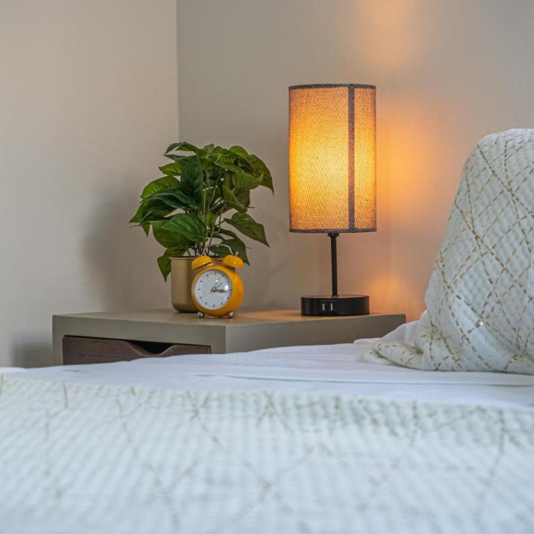 Pako Stays - Luxurious & Spacious 2 Bedroom Apartments Close to the Beach, Free Wi-Fi, Ideal Location in Downtown Cancun Centro - Two-Bedroom Apartment - 3