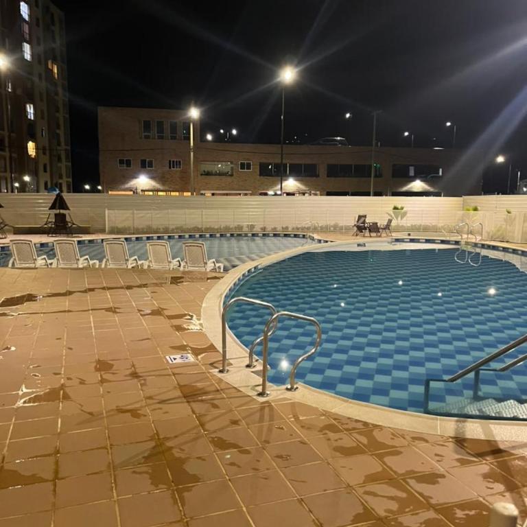 Apartamento con piscina y parqueadero a 7 min del centro - Apartamento de 2 dormitorios - 20