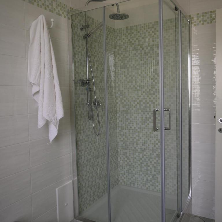 Flowers' House - Camera Matrimoniale con Bagno Privato - 4