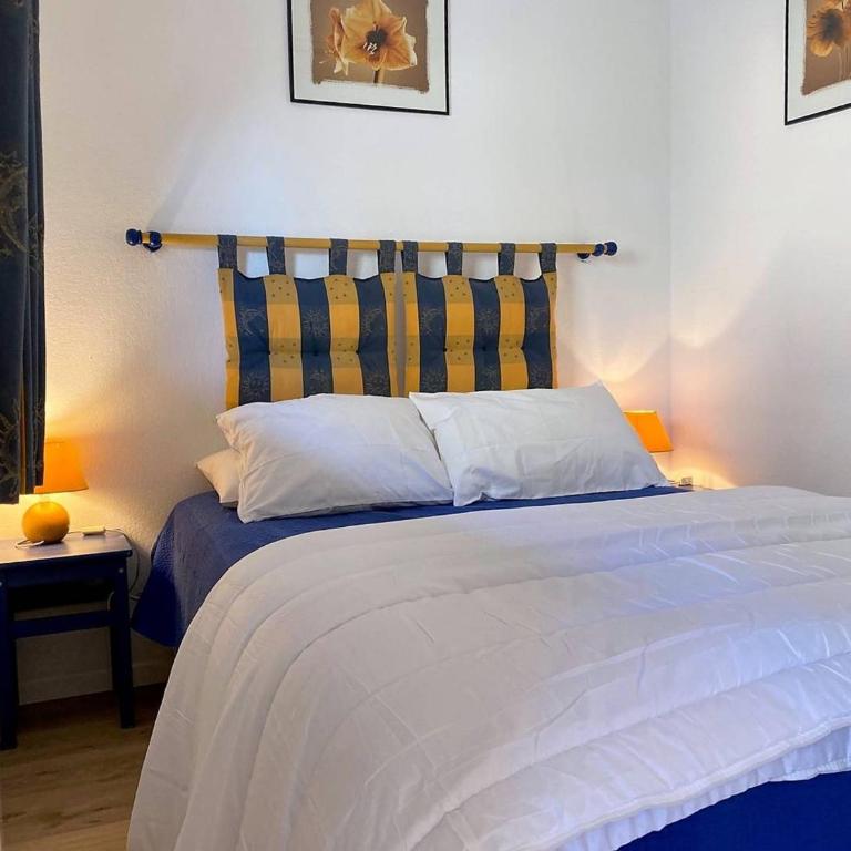 Appartement climatisé, 4 couchages, à 2 pas de la plage au Lavandou - FR-1-251-93 - Appartement (4 Adultes) - 4
