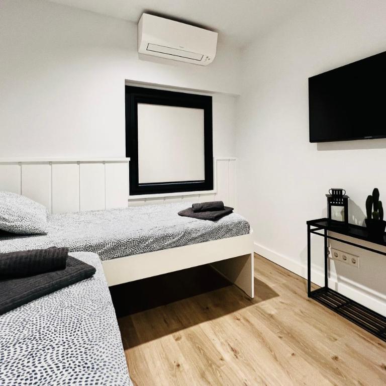 BEST LOFT NEAR REAL MADRID STADIUM - Two-Bedroom Apartment - 20