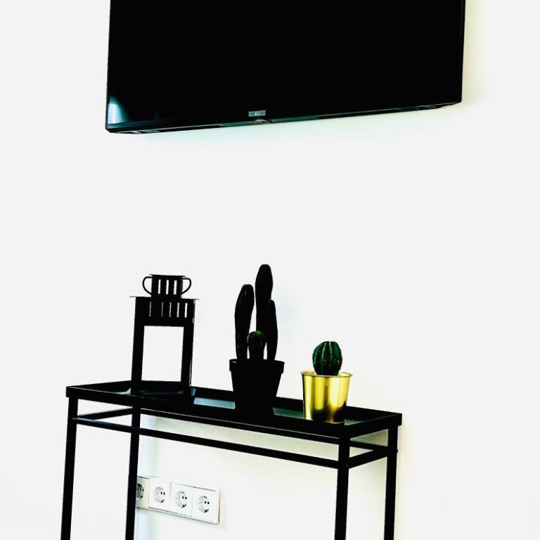 BEST LOFT NEAR REAL MADRID STADIUM - Two-Bedroom Apartment - 25