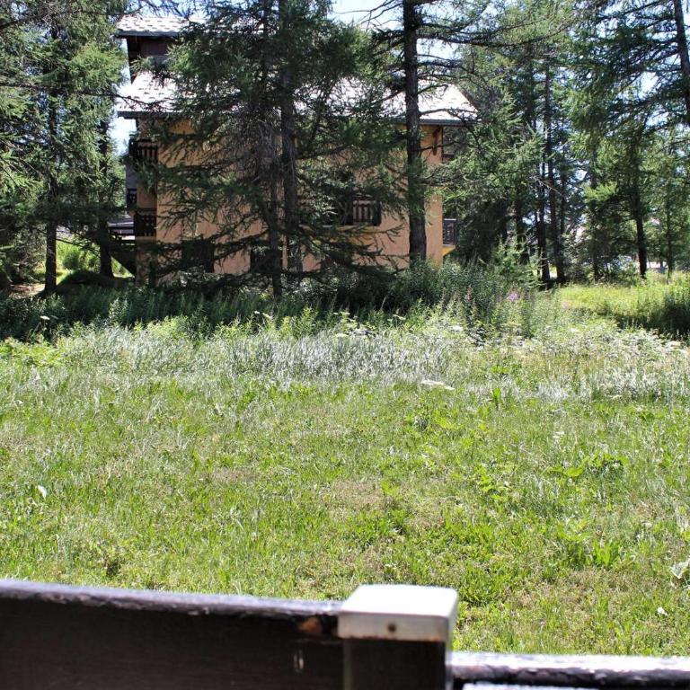 Appartement T2 calme avec balcon sud, parking gratuit, navette proche - 4 couchages à Risoul 1850 - Appartement 1 Chambre - 11