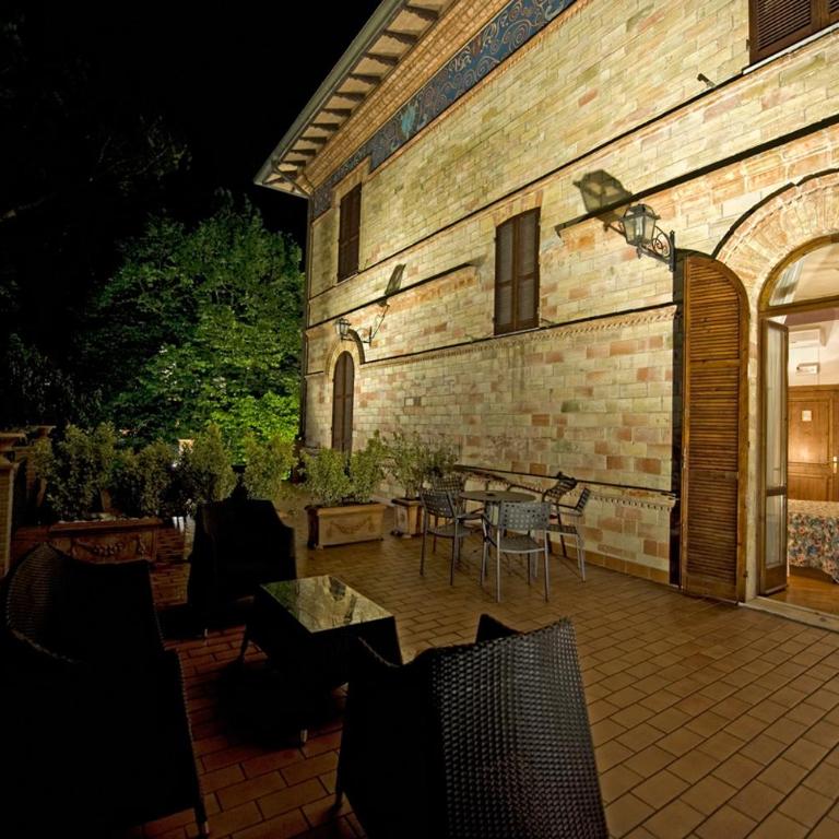 Villa Raffaello Park Hotel - Camera Deluxe - 11