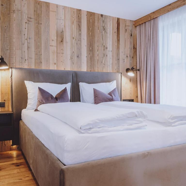 ZAGLGUT Premium Hotel & Chalets, Zell am See-Kaprun - Wellness & Infinity Pool, Air Conditioning, Panoramic Views & Summer Card Included - Junior Suite Panorama - 7