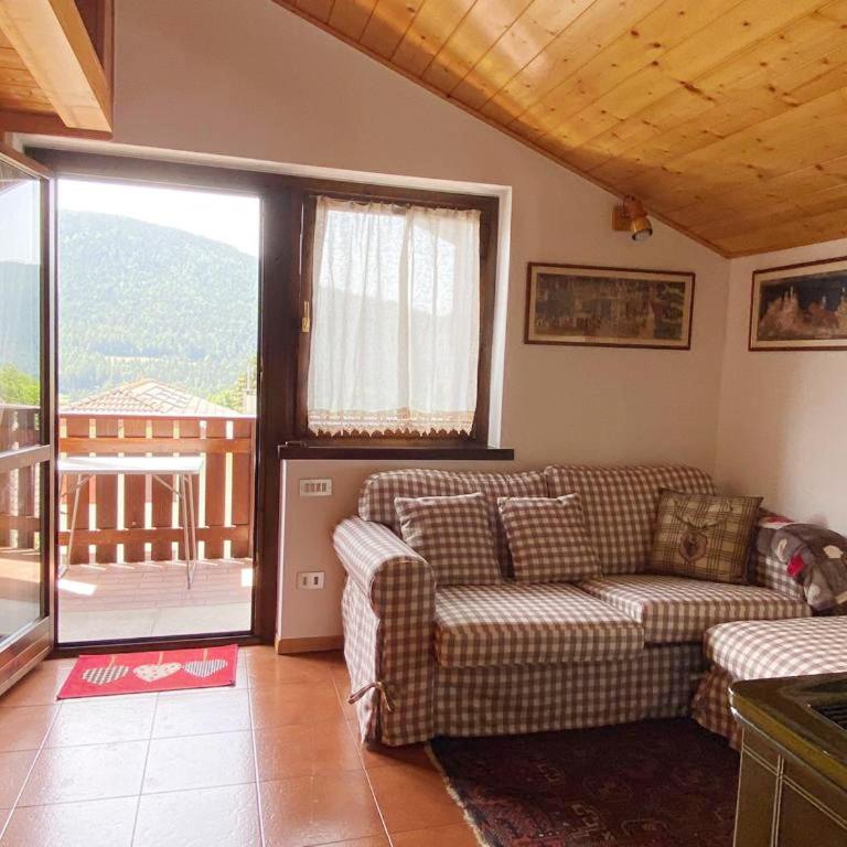 Appartamento con Terrazzo Panoramico vicino al Centro di Folgaria - Appartamento con Balcone - 9