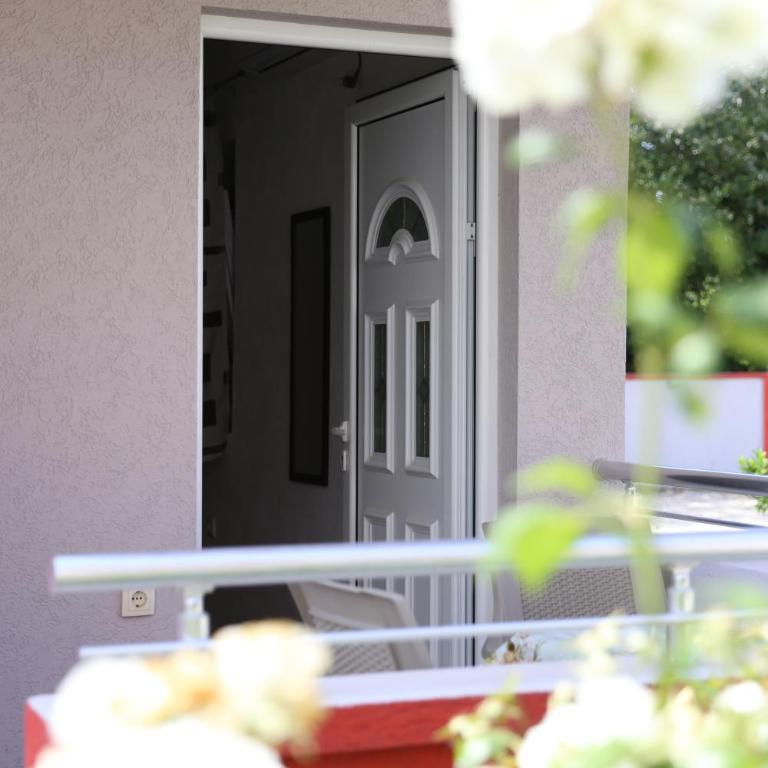 Friendly House - Apartman sa Terasom - 4
