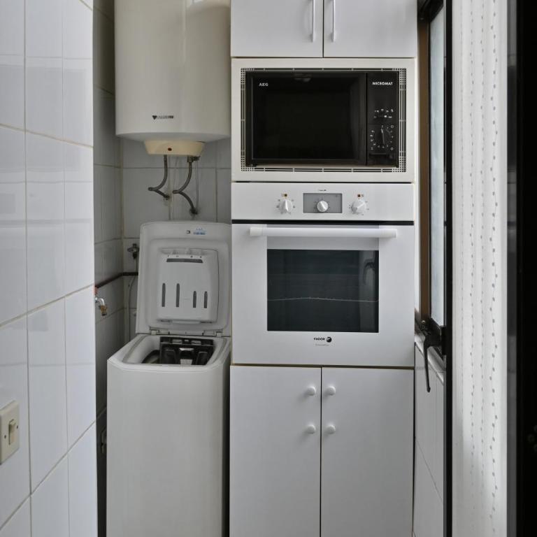 1st Line Sea View - Plaza & Pool - Apartamento de 2 dormitorios - 17