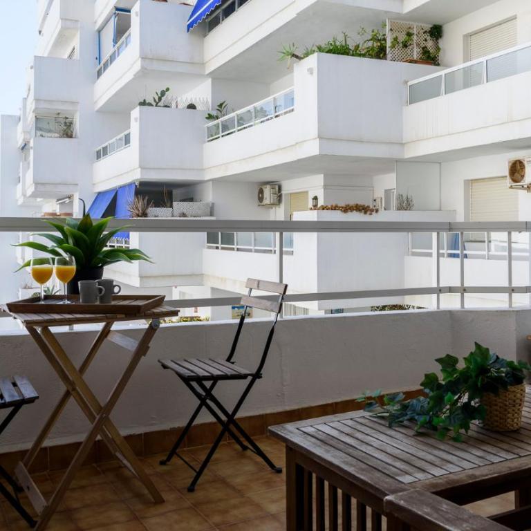 Estepona Marina with Sea Views, Pool and Parking - Apartamento de 1 dormitorio - 40