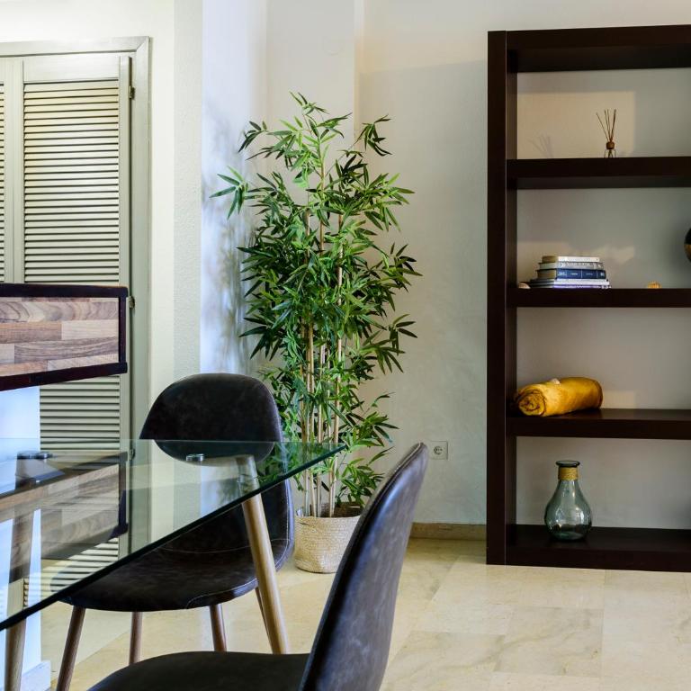 Estepona Marina with Sea Views, Pool and Parking - Apartamento de 1 dormitorio - 15