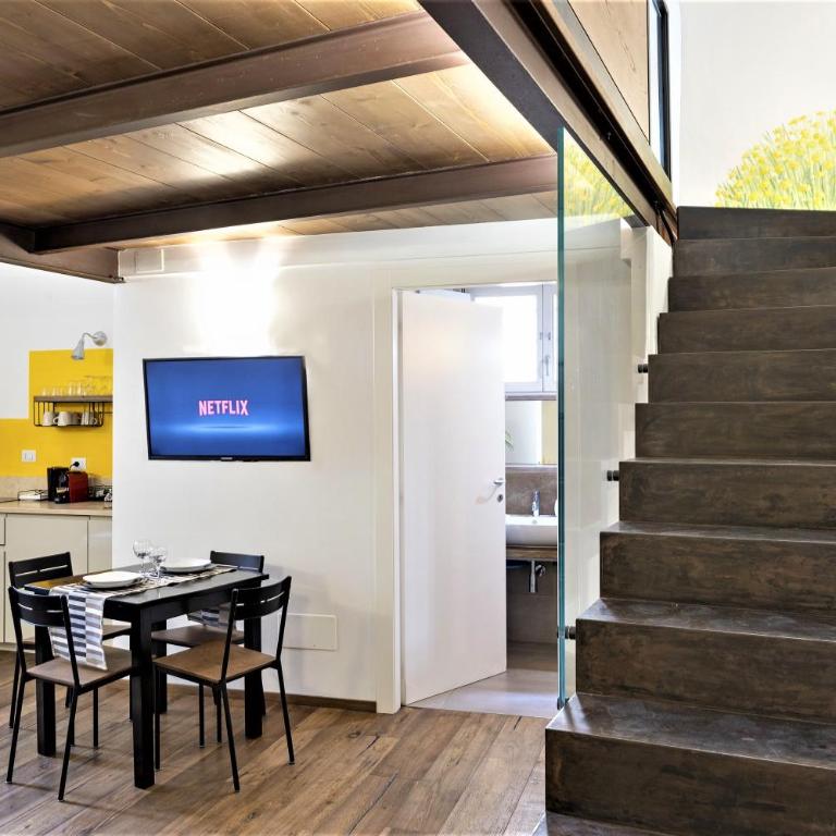 Loft Centro Storico Accesso Senza Scale "Carvajal Rooms " Due Passi dal Duomo, Netflix Incluso - Appartamento con 1 Camera da Letto - 3