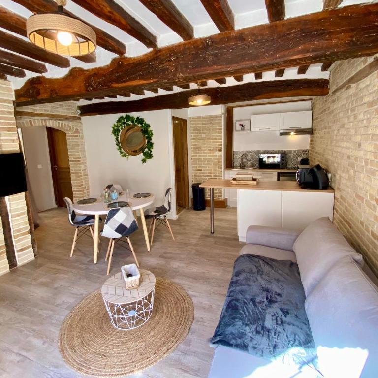 Le Confort Normand - Sur les quais & proxy plage - Chaleureux - Full équipé & netflix - Parking gratuit - Appartement 1 Chambre - 7