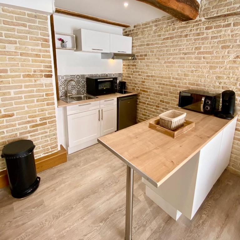 Le Confort Normand - Sur les quais & proxy plage - Chaleureux - Full équipé & netflix - Parking gratuit - Appartement 1 Chambre - 15