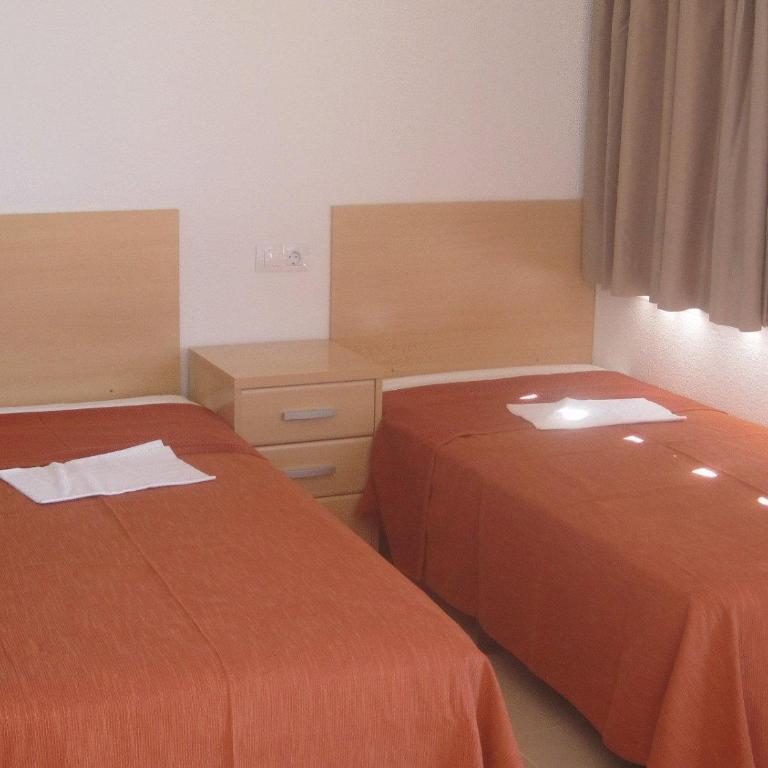 Albergue Inturjoven Almeria - Cama en habitación compartida de 2 camas - 1