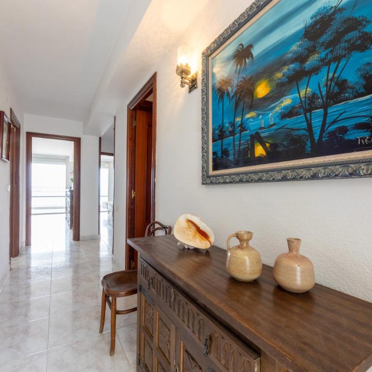 HOMES & GO Bell Reco Basic IV - Three-Bedroom Apartment - 13