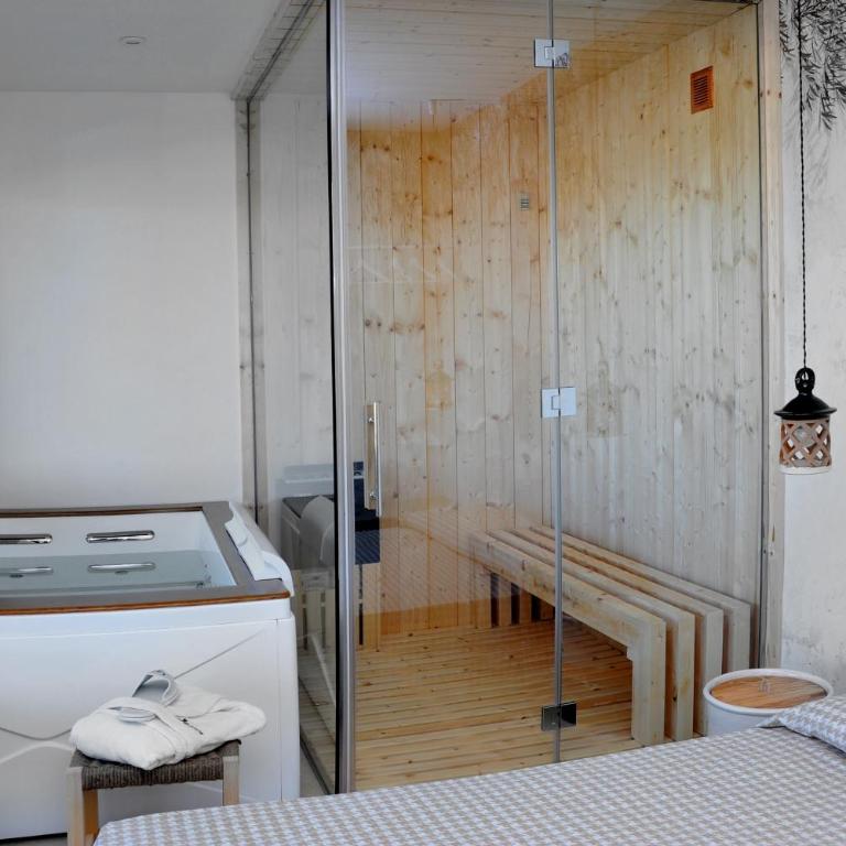 Tenuta l'Alba di Monte Matino - Mobil Home - Casa con 1 camera da Letto, sauna e mini piscina con idromassaggio. - 1
