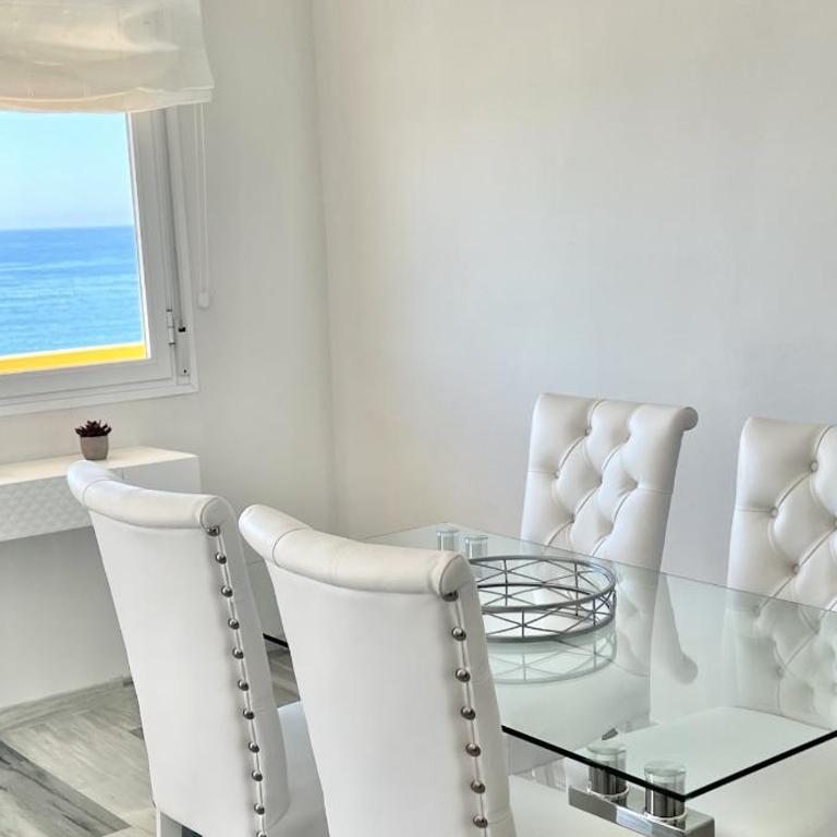 BEACHFRONT APARTMENT In LA CALA DE MIJAS - Apartamento de 3 dormitorios - 23
