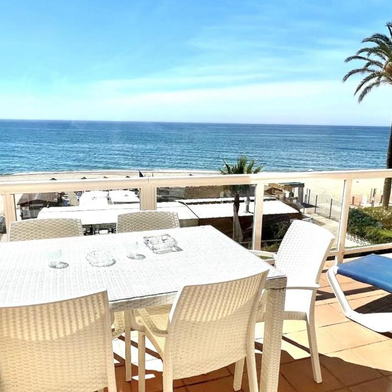 BEACHFRONT APARTMENT In LA CALA DE MIJAS - Apartamento de 3 dormitorios - 32