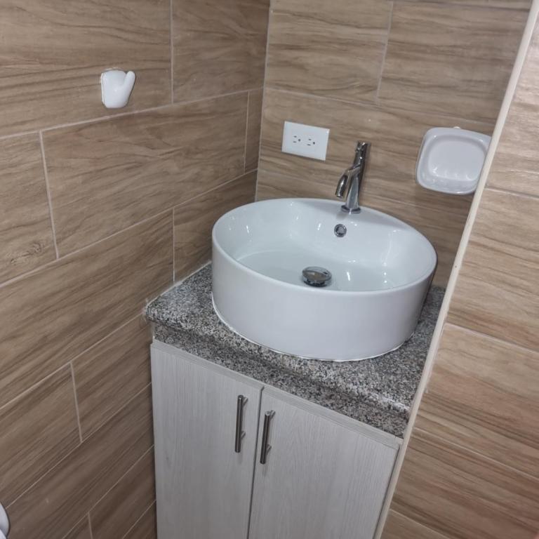 CRUCITALIA Departamento x 8 - Apartamento de 3 dormitorios - 36