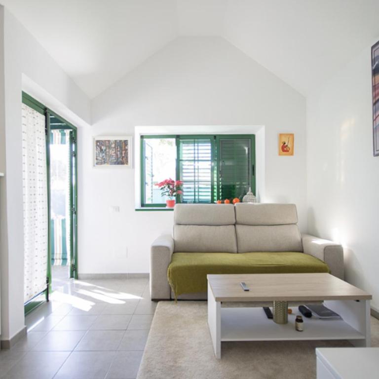 Charming bungalow with private garden - Casa con 1 dormitorio - 3