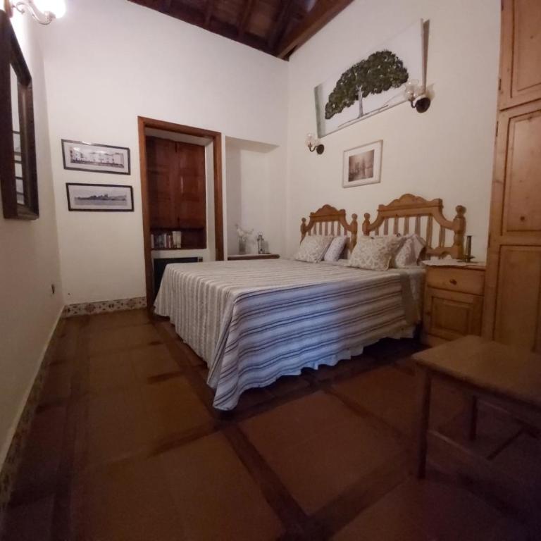 Villa-Sleeps4-Parking-Garden-Pool-NearAirport - Villa de 1 dormitorio - 9