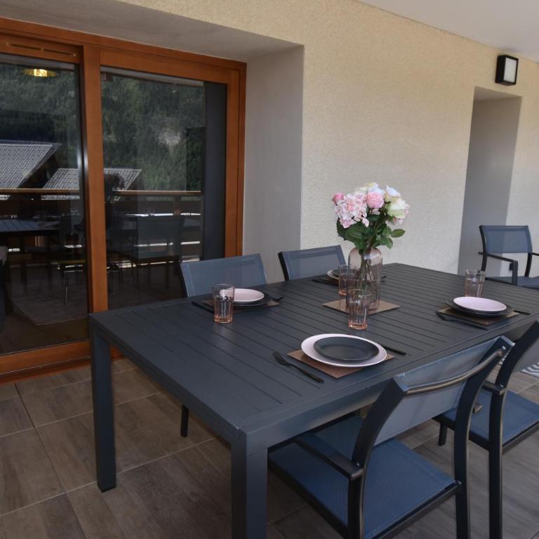 VAUJANYLOCATIONS - L'Etendard - Appartement avec Terrasse - 11