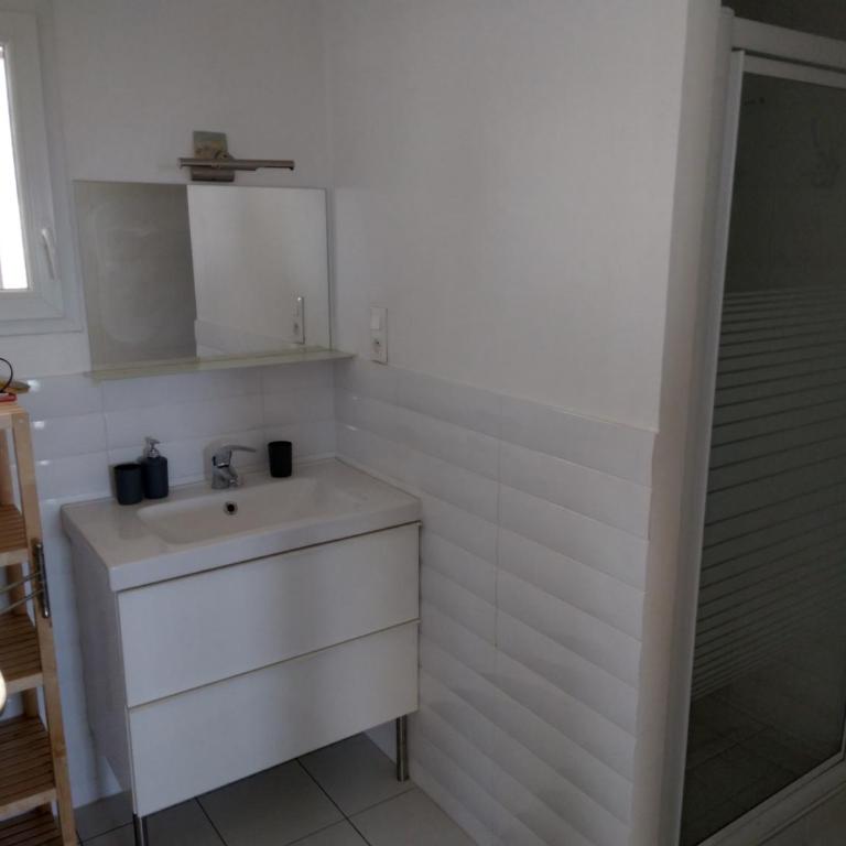 Appartement F3 en bordure de l étang de thau - Appartamento con 2 Camere da Letto - 14