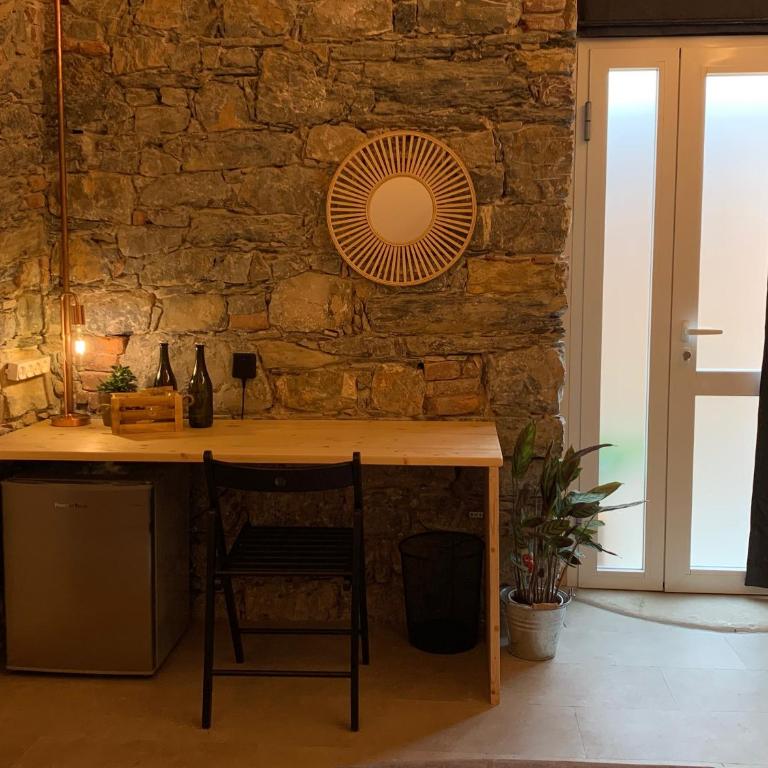 Rock & Wood - Apartment & Room - Double Room with Private Bathroom - 13