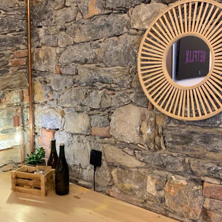 Rock & Wood - Apartment & Room - Double Room with Private Bathroom - 1