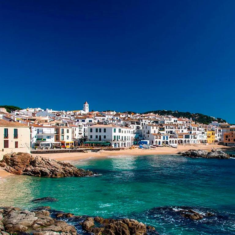 Acogedor apartamento en el corazón de Calella, a solo 2 minutos de la playa - Apartamento de 2 dormitorios - 17