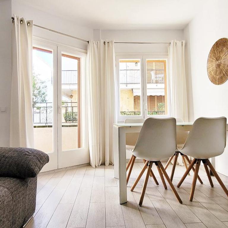 Acogedor apartamento en el corazón de Calella, a solo 2 minutos de la playa - Apartamento de 2 dormitorios - 2